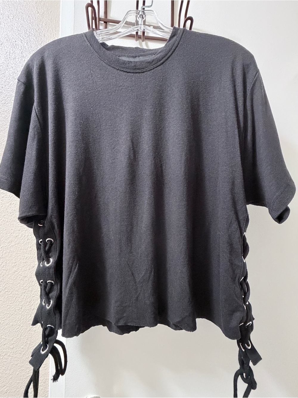 Kendall & Kylie Black Lace-Up Side Tee